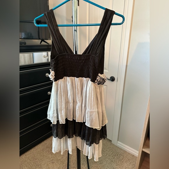 EUC Urban Mango Ruffle Dress - Picture 2 of 3